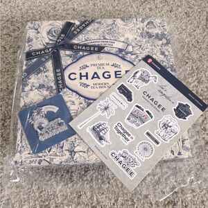 CHAGEE 
magnet and sticker and shawl
Set
New